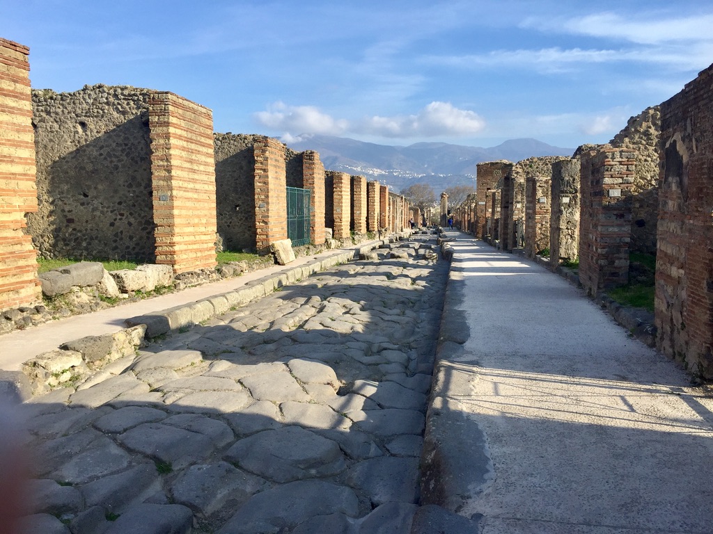 Pompeii-Wine tasting